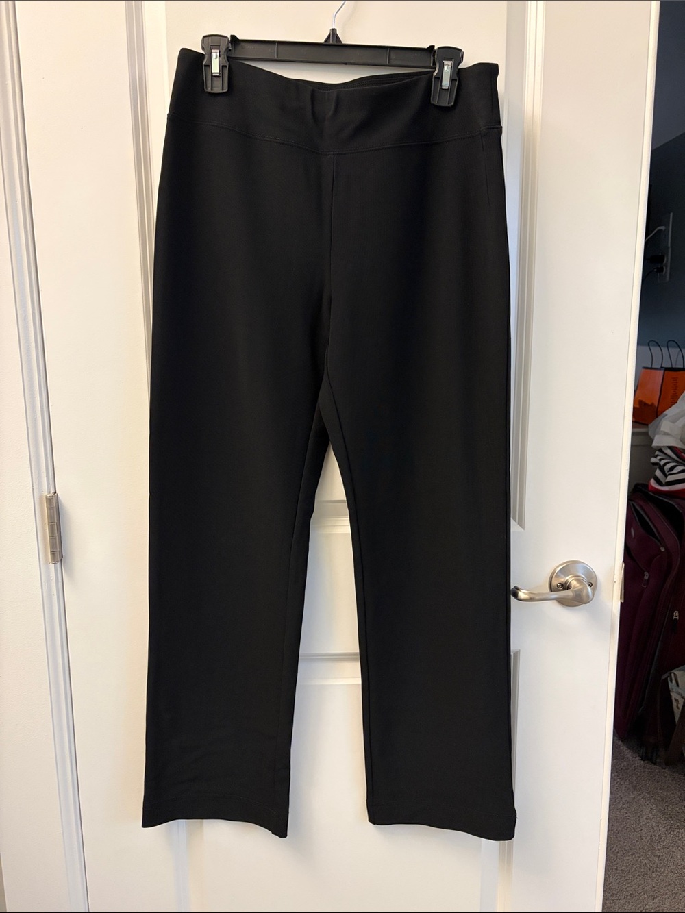 Boston Proper Travel collection Black Pull-On Straight Leg Pants Size M (Short).